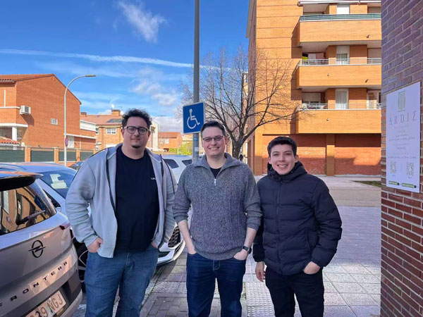 4-visit.jpg 4-visit.jpg